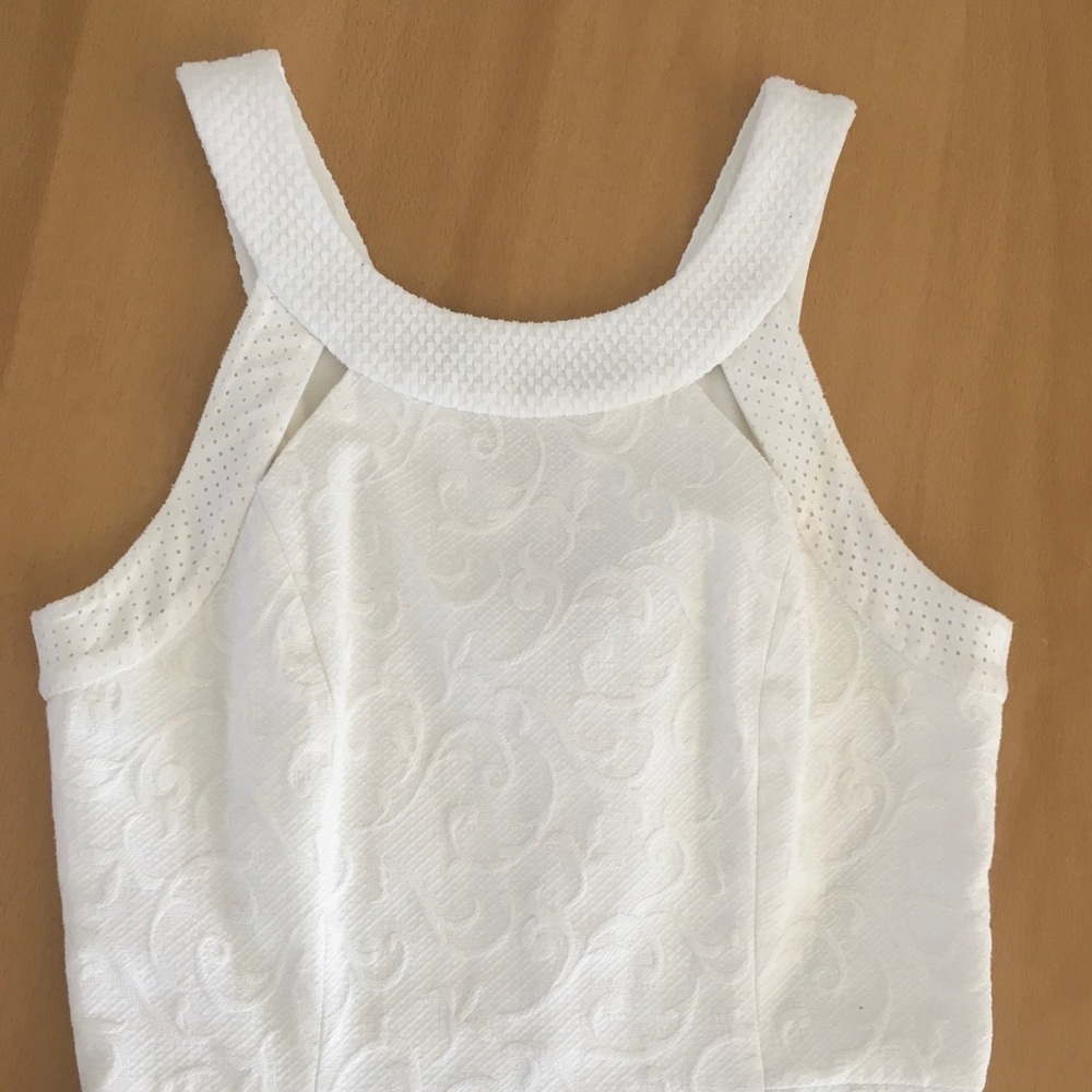 Sleeveless white dress - Picture 3 of 8